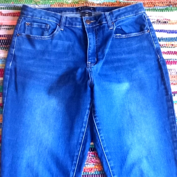 Nanette Lepore Belle High Rise Crop Jeans-#1731 - Picture 4 of 13